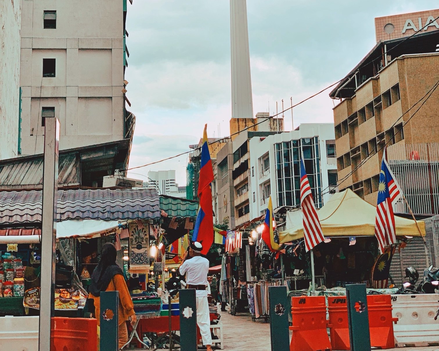 Khu chợ ở trung tâm Kuala Lumpur, Malaysia. Hàng Việt có chứng nhận Halal được JAKIM công nhận có thêm cơ hội tiếp cận thị trường này. Ảnh: Unsplash.